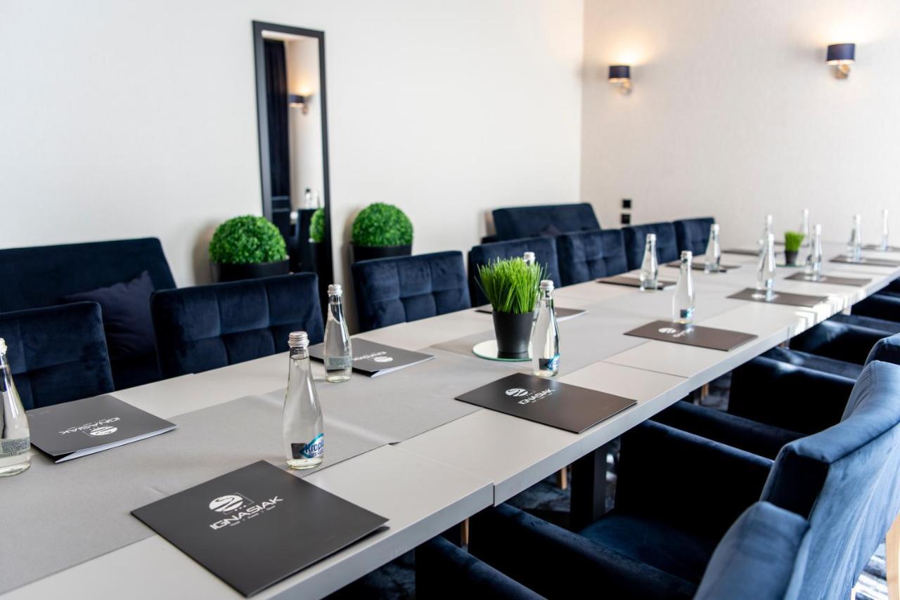 Ignasiak Hotel Września Εξωτερικό φωτογραφία