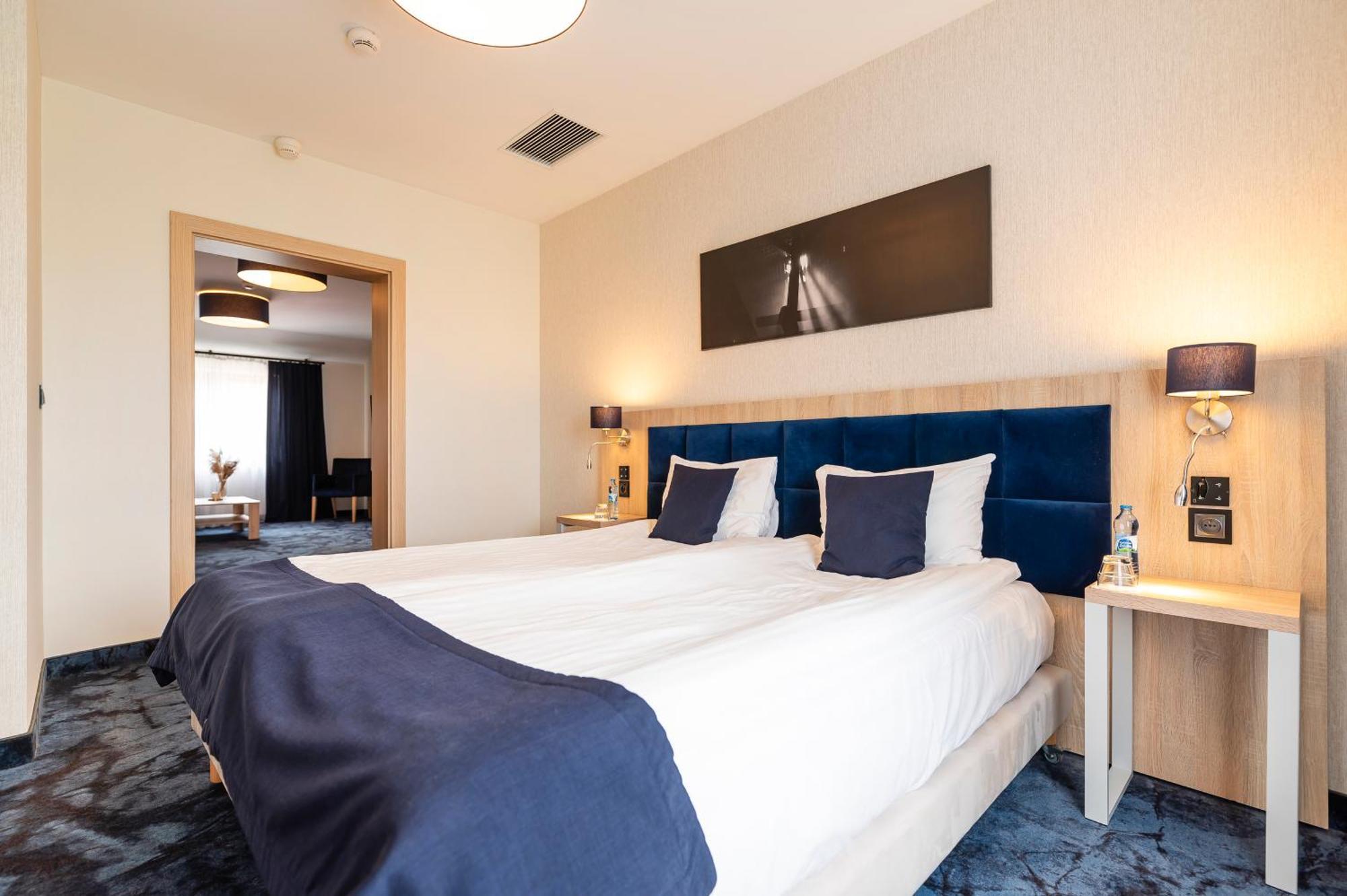 Ignasiak Hotel Września Εξωτερικό φωτογραφία