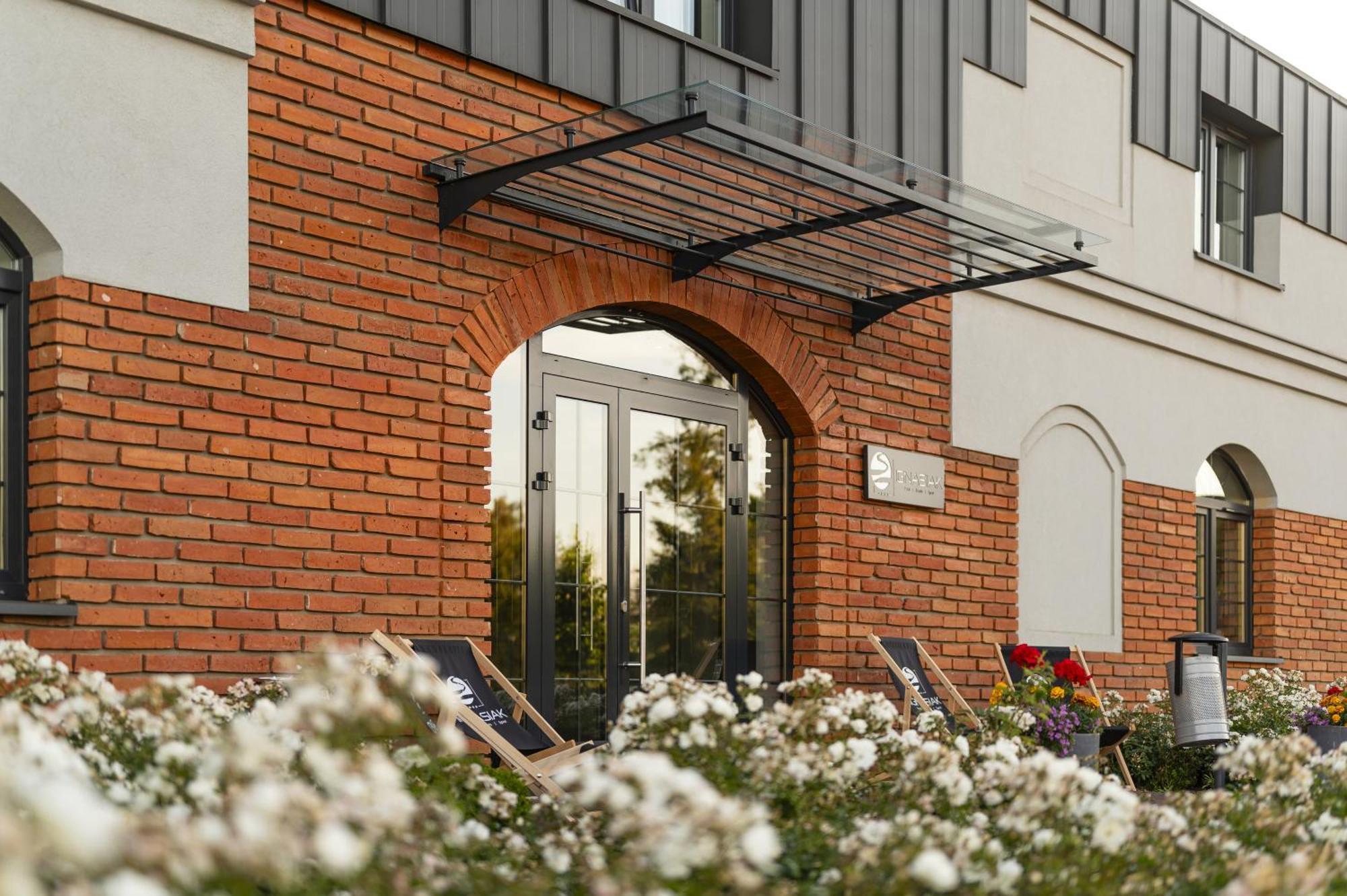 Ignasiak Hotel Września Εξωτερικό φωτογραφία