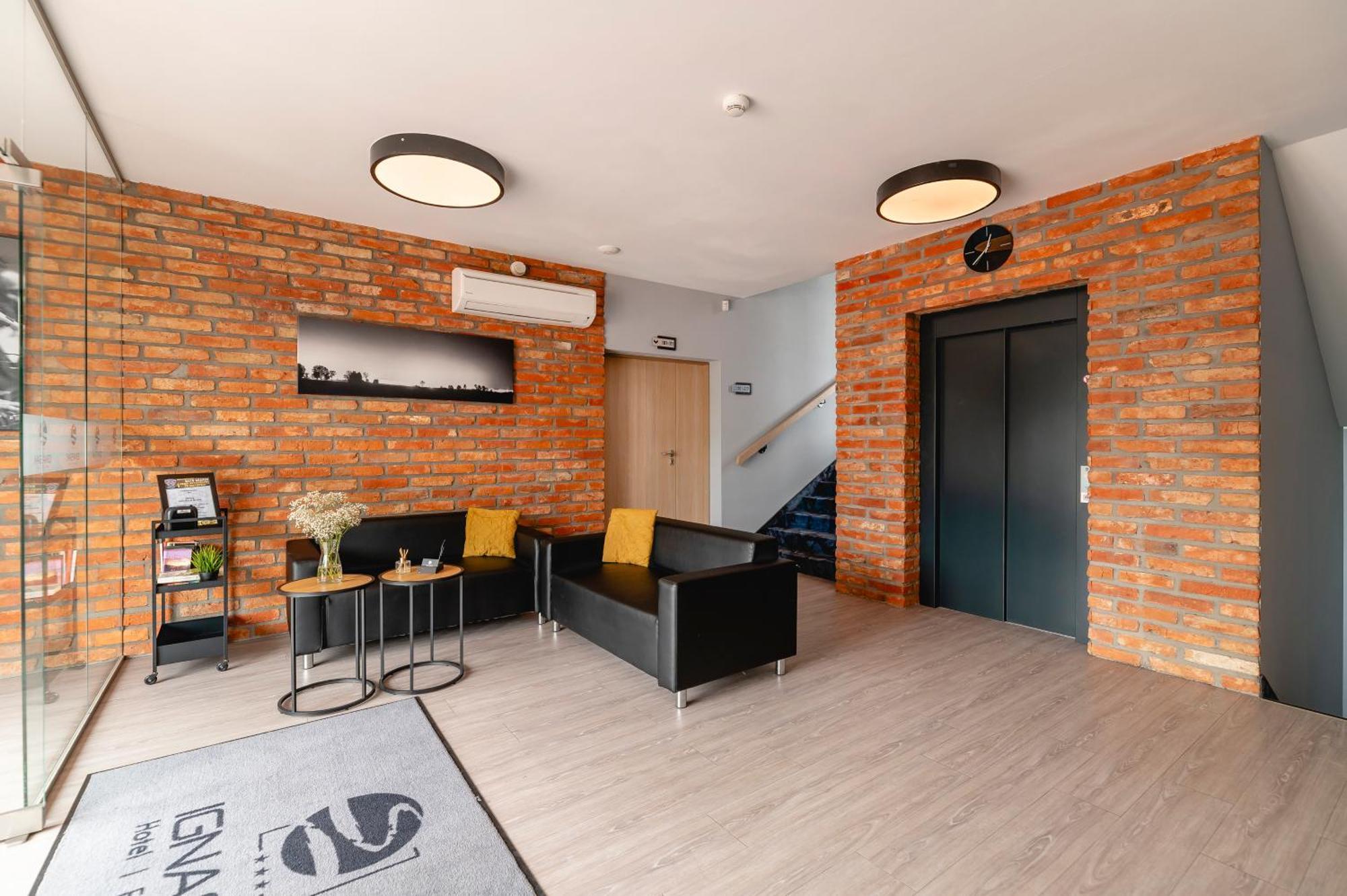Ignasiak Hotel Września Εξωτερικό φωτογραφία